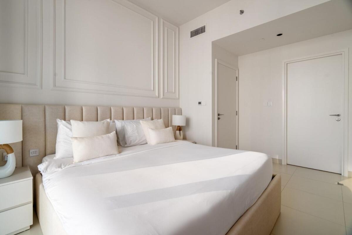Luxury 4br In Heart Of With Burj View *