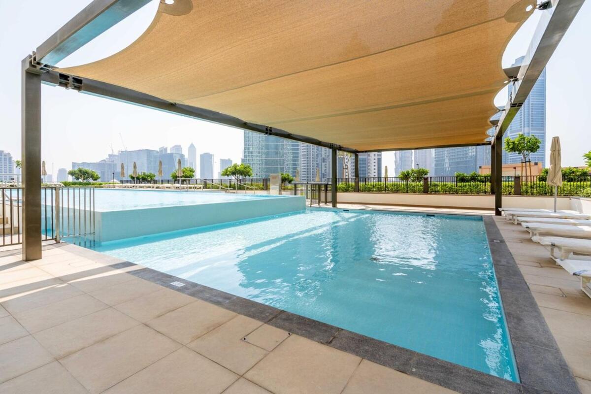 Luxury 4br In Heart Of With Burj View Dubai